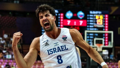 赛事直播入口-阿夫迪亚欧锦赛数据亮眼：场均24分6.8篮板2助攻2抢断，与杨瀚森并肩作战