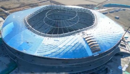 kaiyun sports-鲁媒：黄河体育中心足球场迎来关键进展，“天空骨架”完成吊装