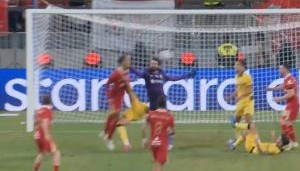 体育数据-高危职业范迪克头球解围，阿利森拳击+巴特萨基倒钩先后赶到